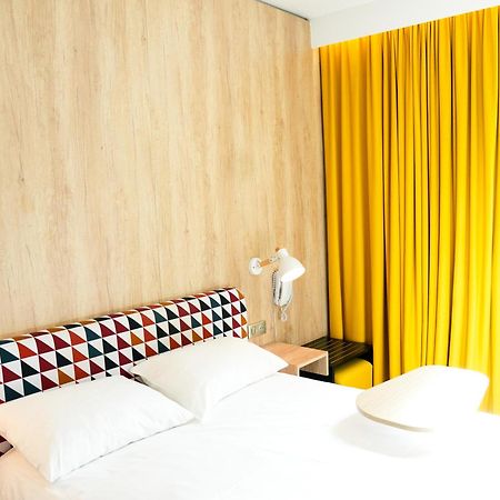 Ibis Styles Caen Centre Historique Hotel Екстериор снимка