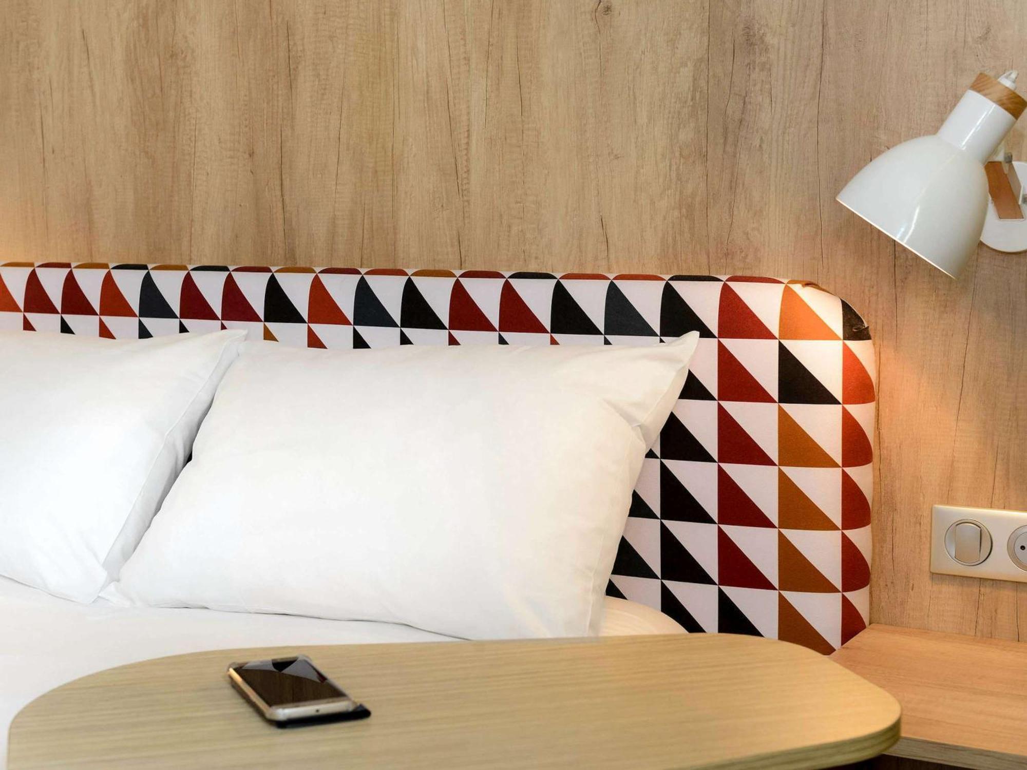 Ibis Styles Caen Centre Historique Hotel Екстериор снимка