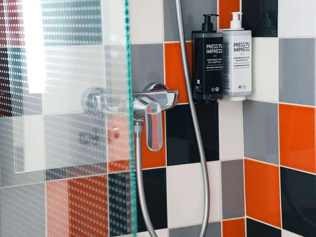 Ibis Styles Caen Centre Historique Hotel Стая снимка